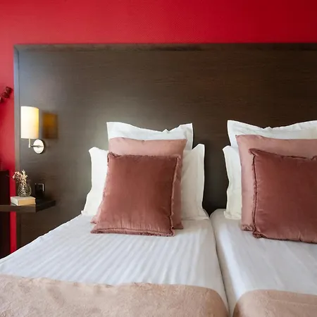 Hotel Menton Le Vendome 3* מנטון