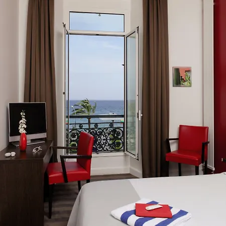 Hotel Menton Le Vendome 3* מנטון