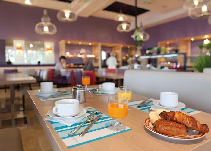 Hotel Menton Le Vendome 3* مينتون