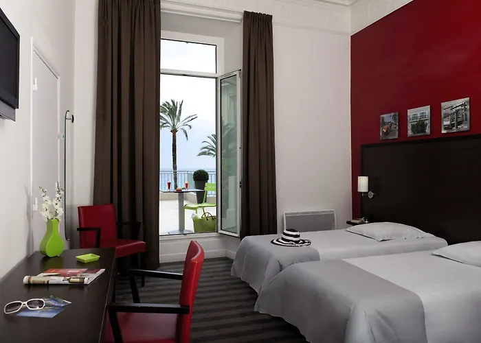 Hotel Menton Le Vendome מלון