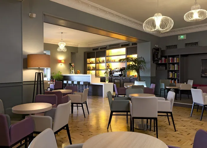 Hotel Menton Le Vendome מלון 3*